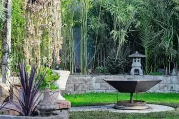 ツーリストアパートメント Bonnie Vibe   Spa Bath, Sauna, Pool Table,wood Fireplace,boat Parking,bbq