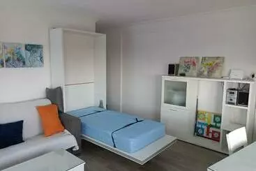 ツーリストアパートメント Cassinello Roquetas