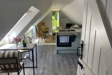 Apartaments turístics Redford Cottage Annex Situated In The South Downs National Park Offers Excellent Walking And Cycling