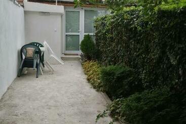 Apartamenty turystyczne Studio Rayskata Yabalka