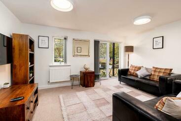 ツーリストアパートメント Doncaster Lakeside Reach