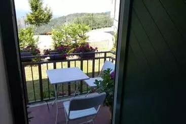 Turistihuoneistot Appartamento La Pineta It010 058c20 Tj54093