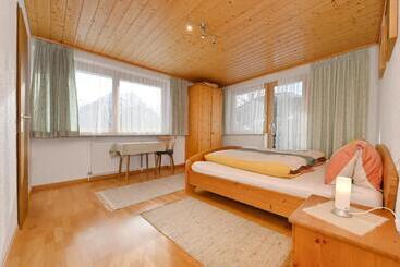 コテージ Haus Valuga