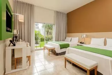 ホテル NH Haiti El Rancho