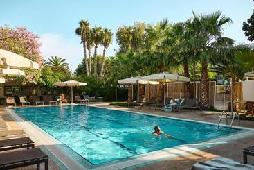 בית מלון כפרי Robinson Apulia  All Inclusive