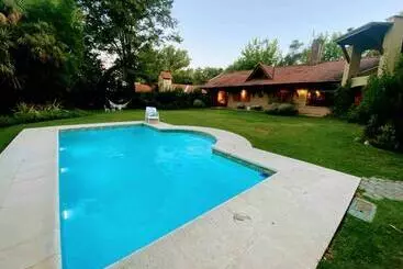 Vakantie-appartementen Elle’s Rest House