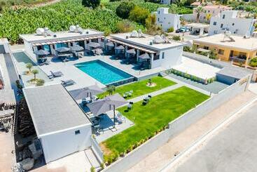 Turistlejligheder Antesia Coral Bay Resort By Ezoria Villas Adults Only