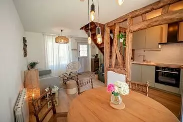 Turistihuoneistot Les Fleurs De Maria