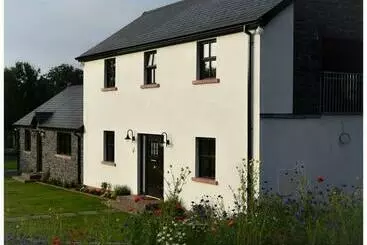 Turistihuoneistot Mill House