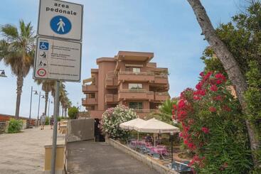 Appartements touristiques [condominio Marino] Monolocale A 20 Mt Dal Mare