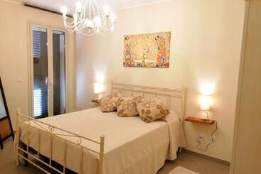 Apartamenty turystyczne La Maison Rouge