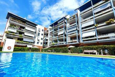 דירות לתיירים Precioso Apartamento Con Piscina