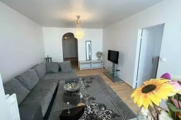 ツーリストアパートメント Superbe Appartement Près Du Métro 4 Proche Paris