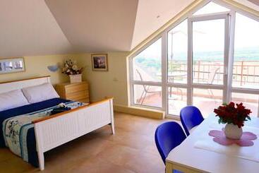 آپارتمان‌های توریست‌ها вила сънрайз   Villa Sunrise