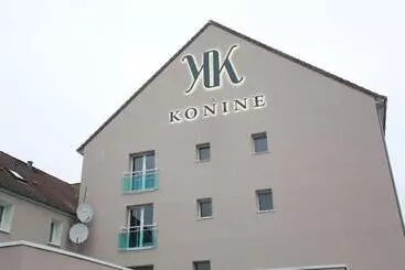 Le Konine Hotel & Bar & Restaurant