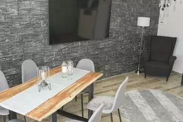 ツーリストアパートメント Fewo Lago Di Costanza I