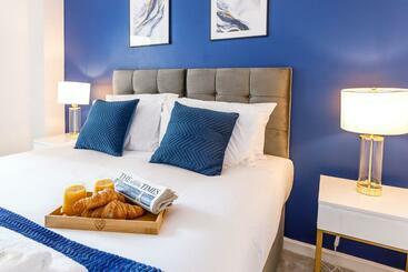 ツーリストアパートメント Boutique Quayside Apartment   Free Parking