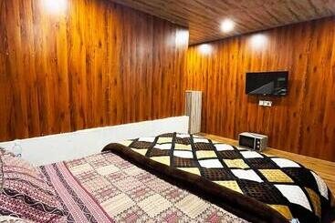 Hotel O Royal Tree Cafe And Resort