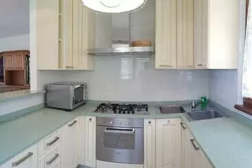 ツーリストアパートメント Villetta Cece Bella Vista Sul Garda By Garda Domus Mea