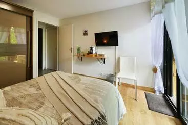 Pansiyon Chambres Et Table D Hotes Du Calvaire