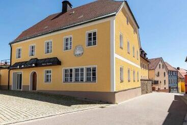 Hotel Garni Zum Schwan