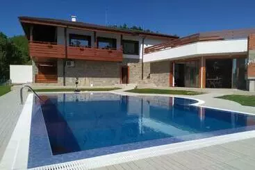 Majatalo вила болярка   релакс