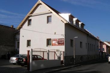 Жильё для туристов Liszt Apartman