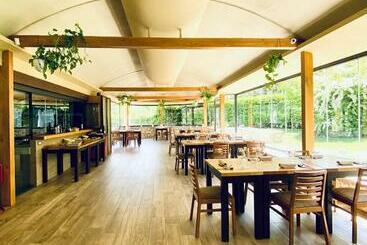 호텔 De Novo E D Antico