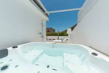Turistihuoneistot The Terraces Luxury Penthouses, 3d