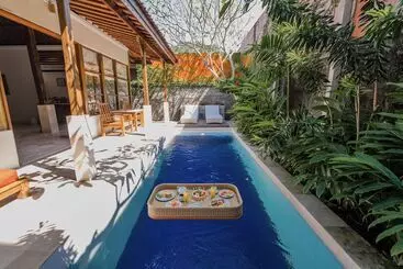 Alam Bidadari Seminyak Villas