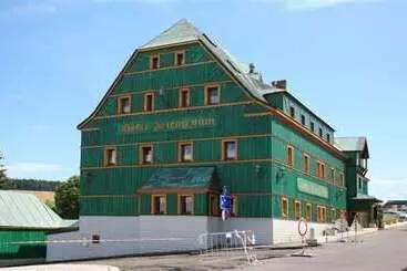 Hotel Zelený Dům