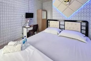 Otel Homestay Sakinah Syariah Mitra Reddoorz