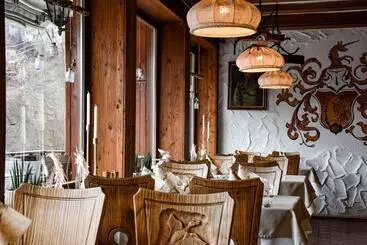 ユースホステル Gasthaus Jägerhaus