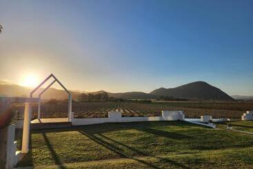 شقق خاصة سياحية Duvon Farmhouse