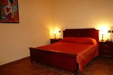 בית מלון כפרי Tenuta Del Massimo Feudo