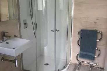 Bed and Breakfast Studio Or Cabin On Whitby