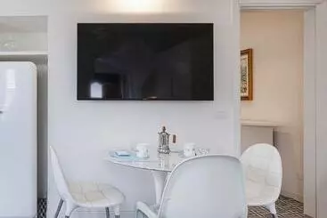 ツーリストアパートメント Luxury Central Design Apartment