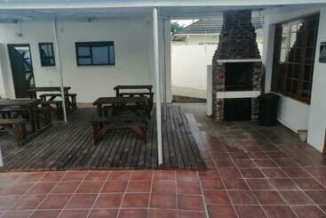 مبيت وإفطار G Guest House