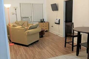 פנסיון Historic Hill Apt1