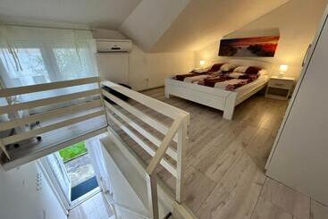 آپارتمان‌های توریست‌ها Stan Centar 1