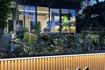 Hotel M House