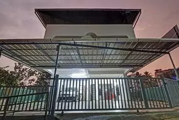 Szálloda Treebo Nirupama ,750m From Aluva Railway Station