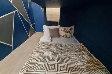 ツーリストアパートメント Mc Residences