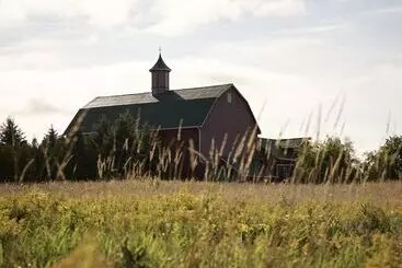 The Eddie Hotel And Farm