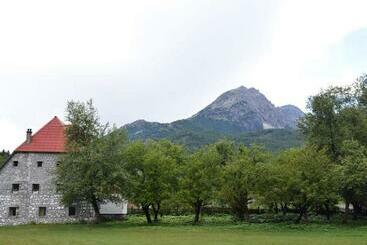 住宿加早餐  Guesthouse Jezerca