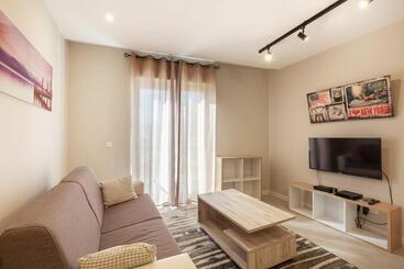 דירות לתיירים Brand New 1br In Central Malta Hosted By Sweetstay