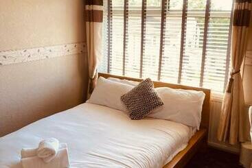 Pension Melrose  At Stayboom