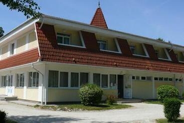 Bed and Breakfast Lenti Thermal Panzió