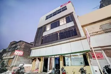 Flagship Hotel Relax Inn