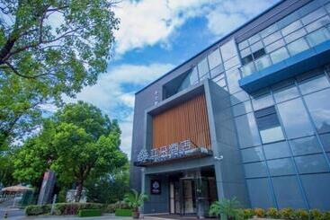 Atour Hotel Suzhou Wangting